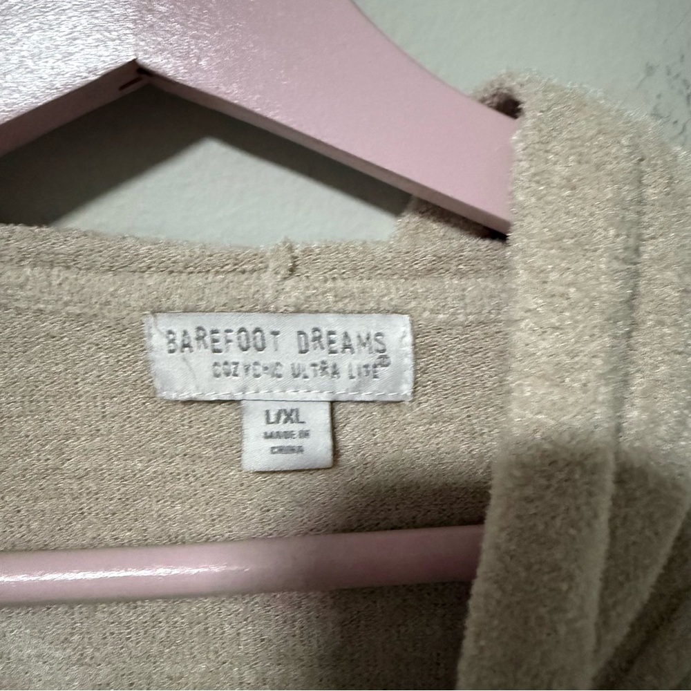 Barefoot Dreams Women's Sweatshirt Zip Up CozyChic Ultra
Lite Beige Size L/XL - Picture 4 of 8